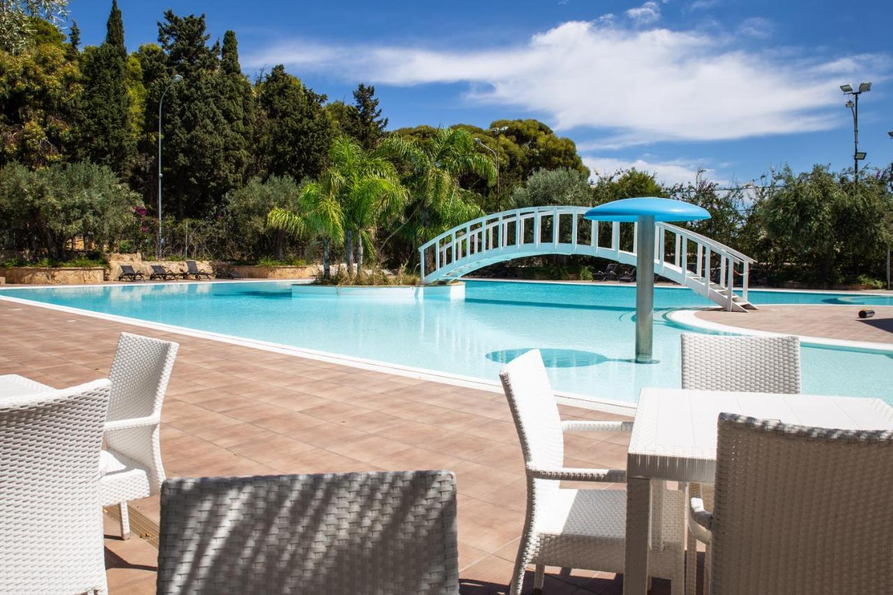 Villaggio Marinella Direttamente Sul Mare Isola Di Capo Rizzuto Dış mekan fotoğraf